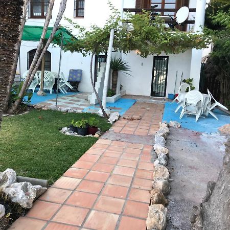 Casa-H -Pequeno Conjunto Casas Adosados La Caleta-Guardia Exterior foto